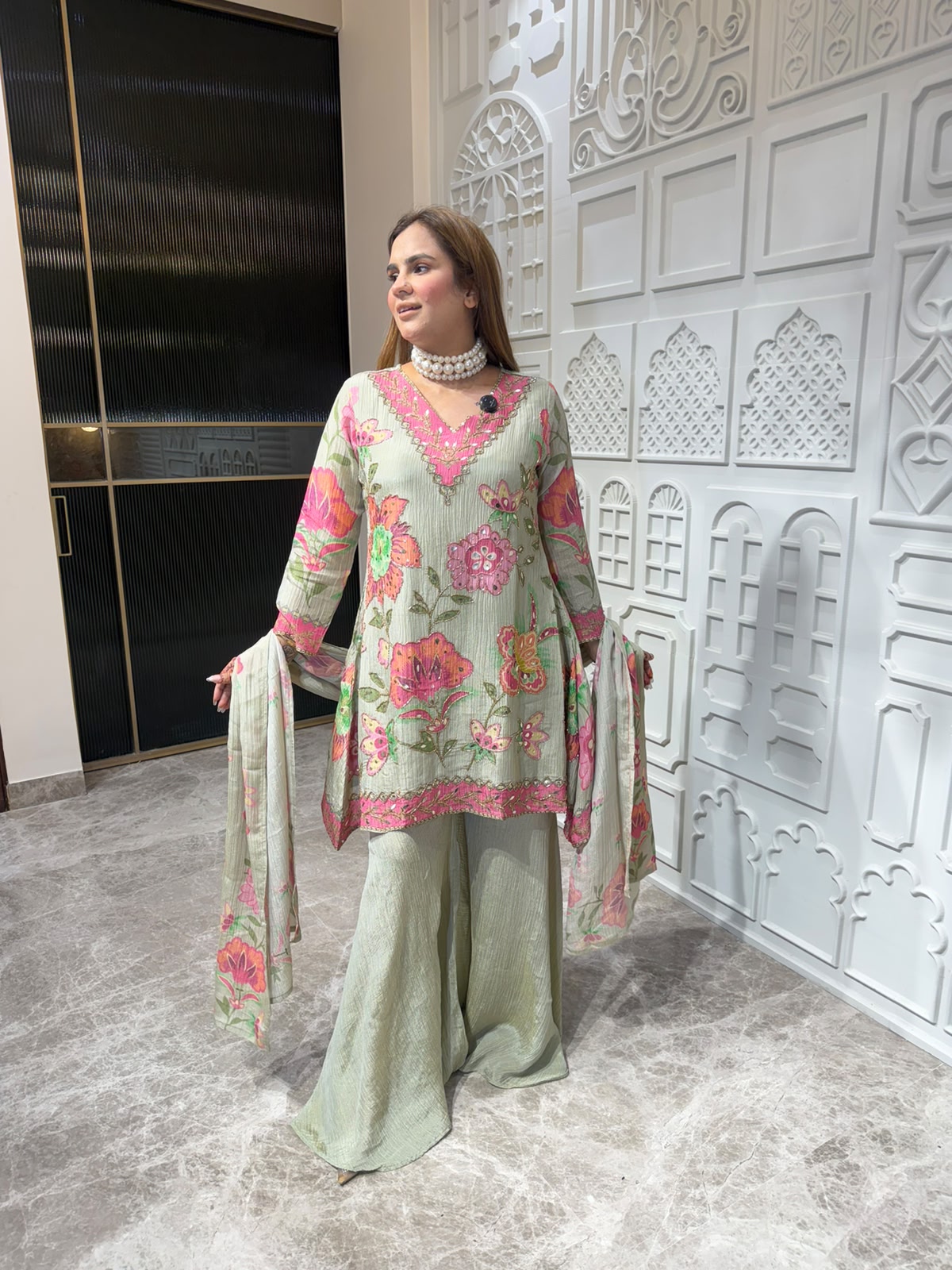 Beutiful eleganr partywear suit pc3134