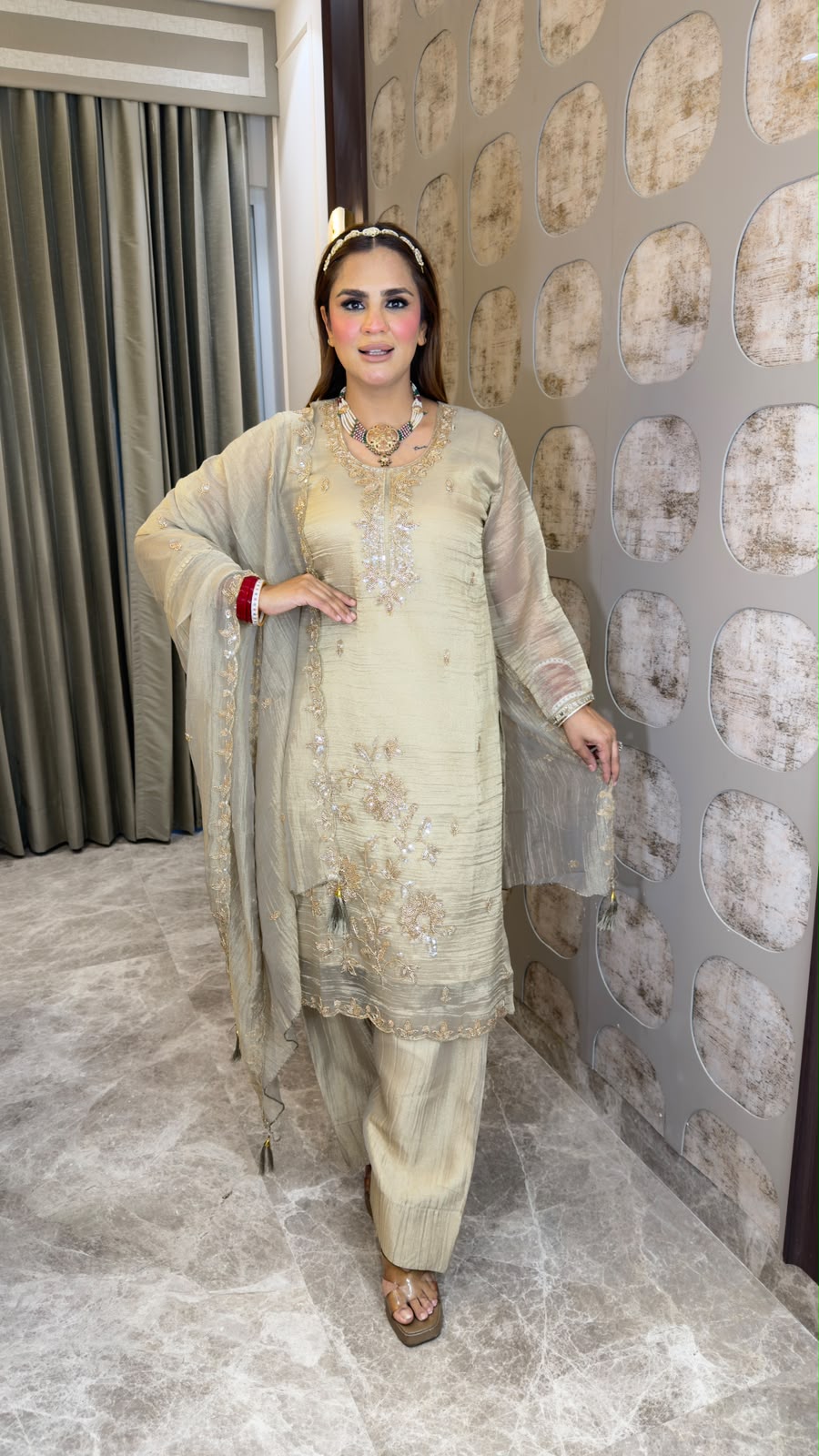 Beutiful elegant partywear suit pc3388