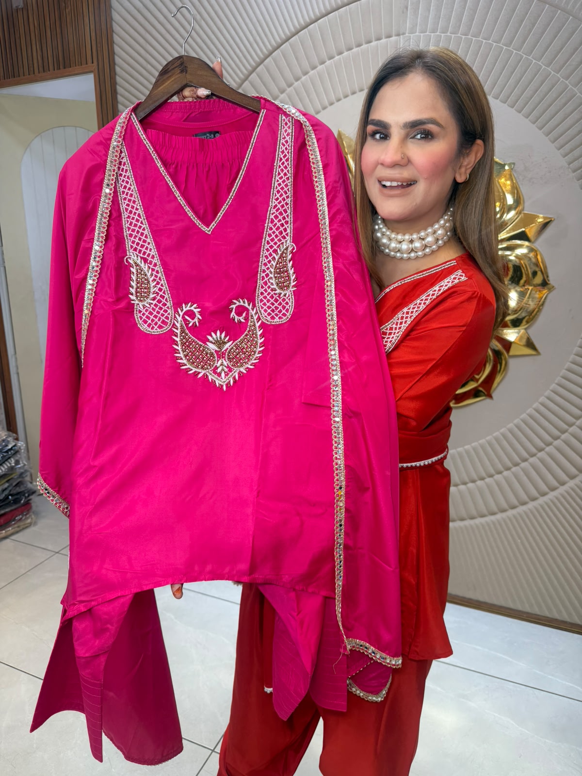 Beutiful elegant partywear suit pc3129