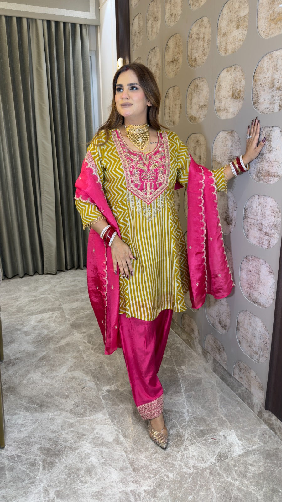 Beutiful elegant suit pc3406