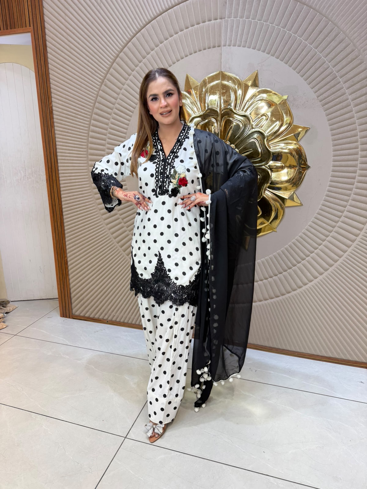 Beutiful elegant polka dot suit pc3152