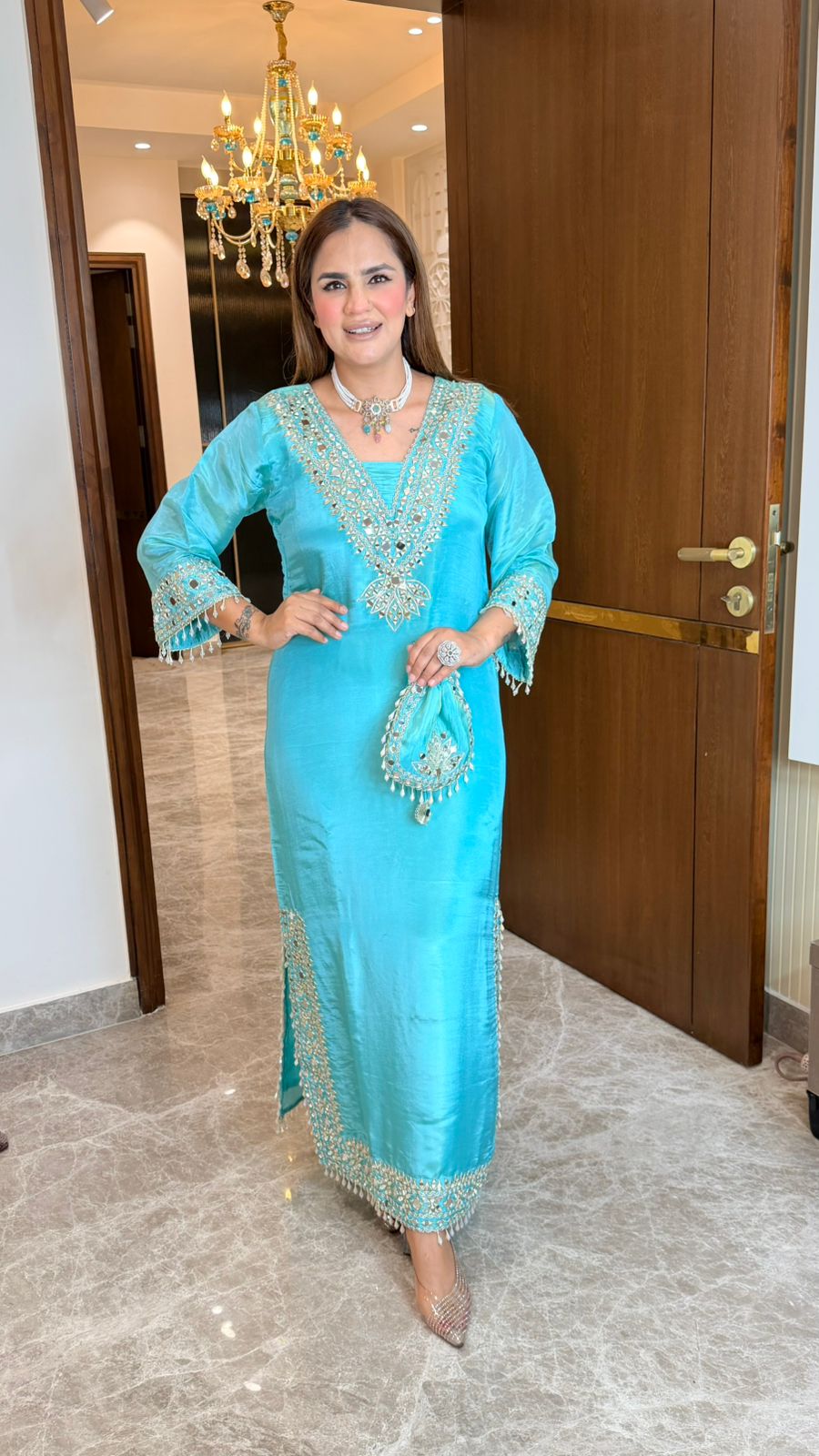 Beutiful elegant kareena style with potli pc3588