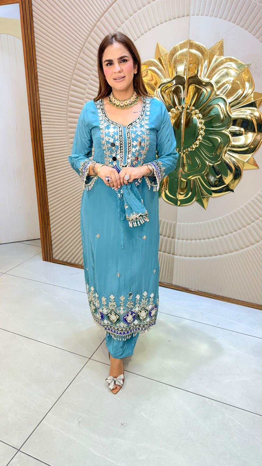 Beutiful elegant kaftan with potli pc 3396