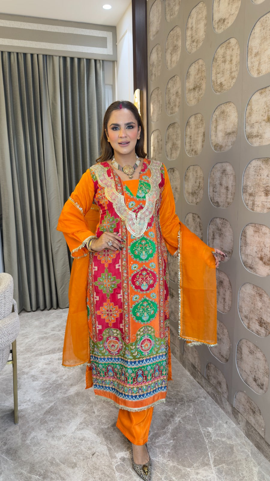 Beutiful elegant partywear suit pc3375