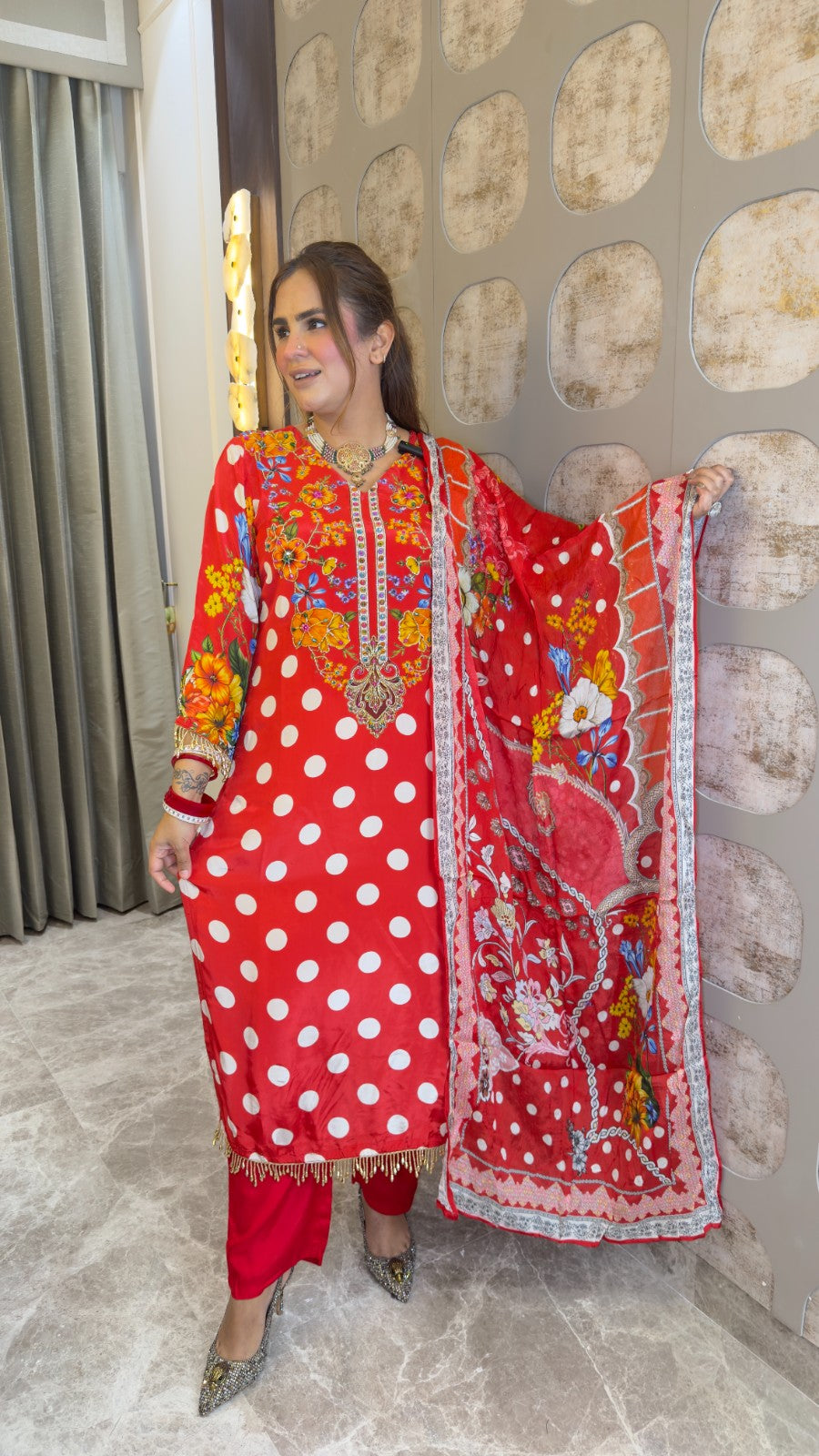 Beutiful elegant polka dot suit pc3360