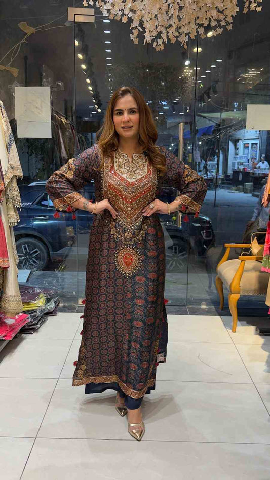 Beautiful Pakistani suit3750