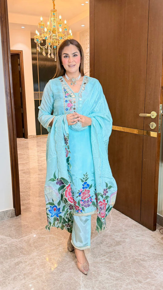 Beautiful elegant suit pc3588