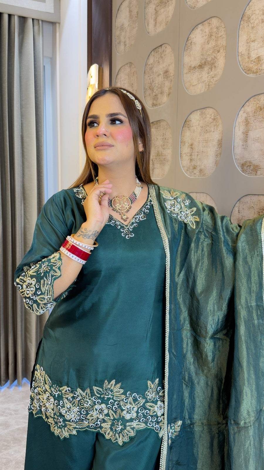 Beutiful elegant paetywear suit pc3385
