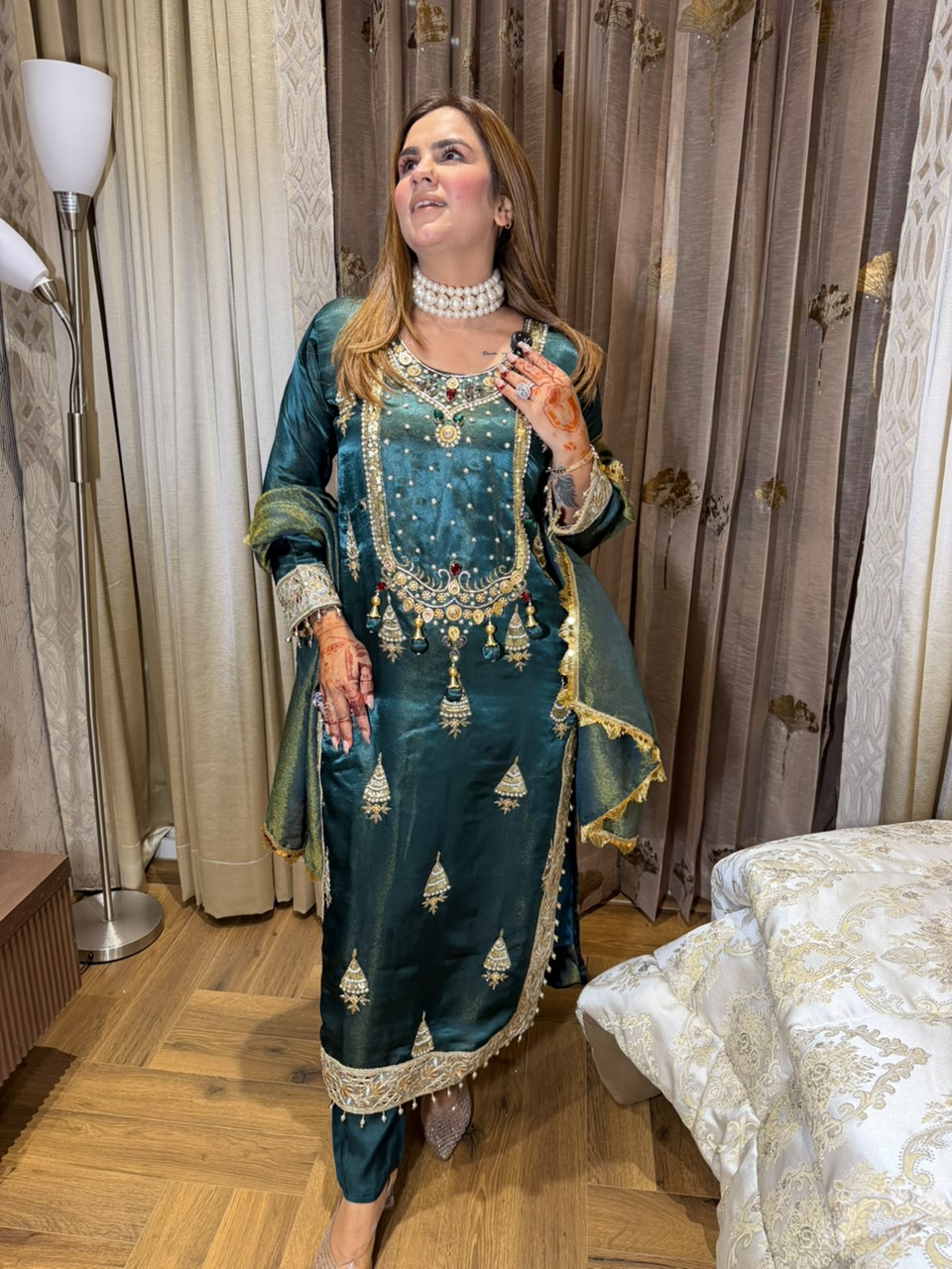 Beutiful elegant partywear suit pc3133