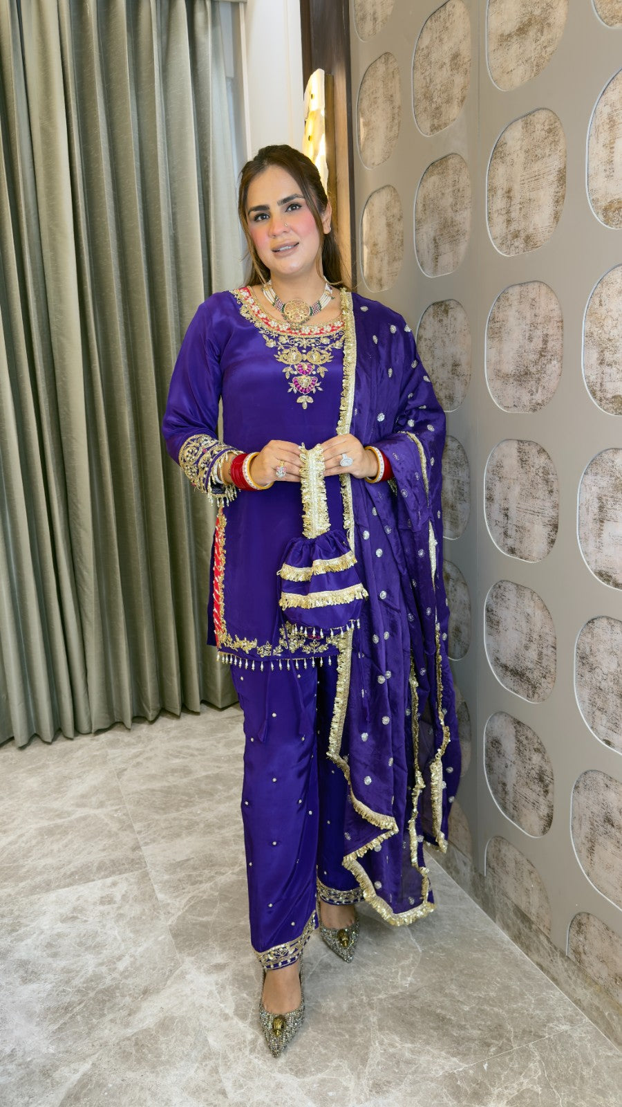 Beutiful elegant partywear suit with potli pc3356