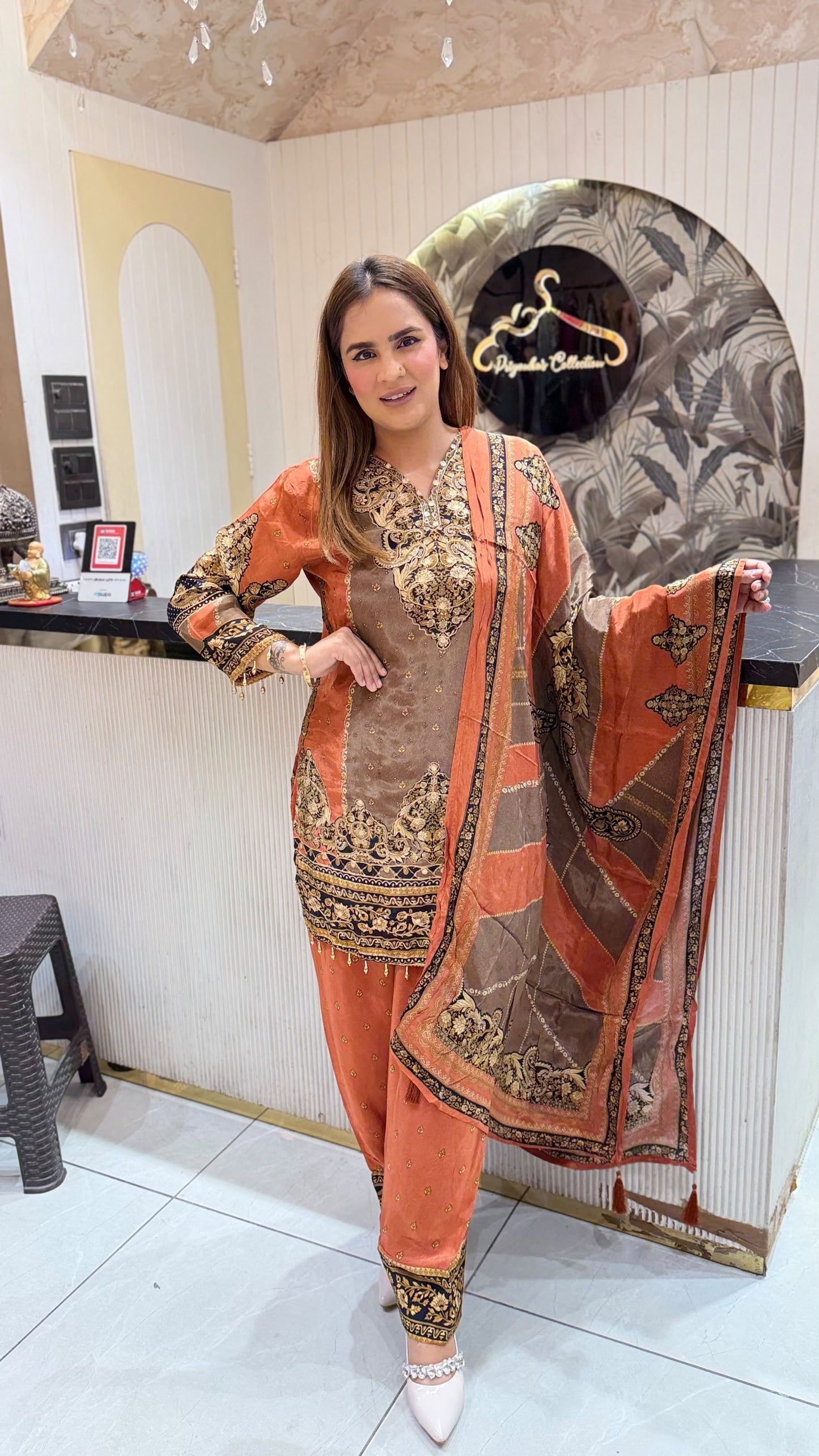 Beutiful elegant suit pc3637