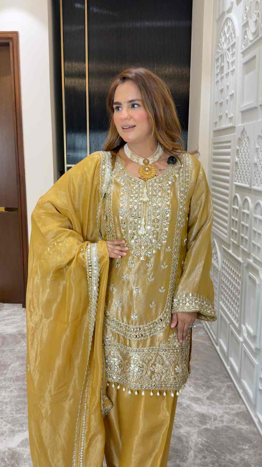 Beutiful elegant partywear suit pc3742