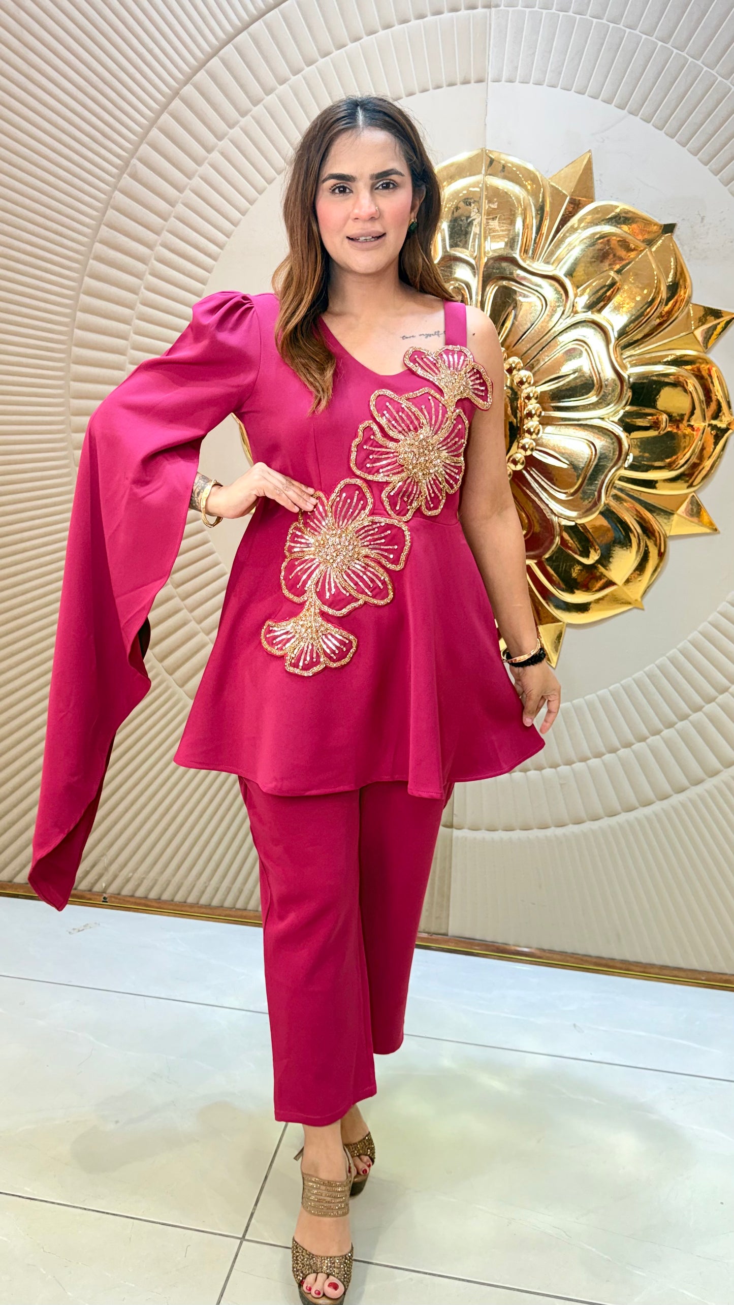 Beutiful elegant partywear banana crape cordset pc3625