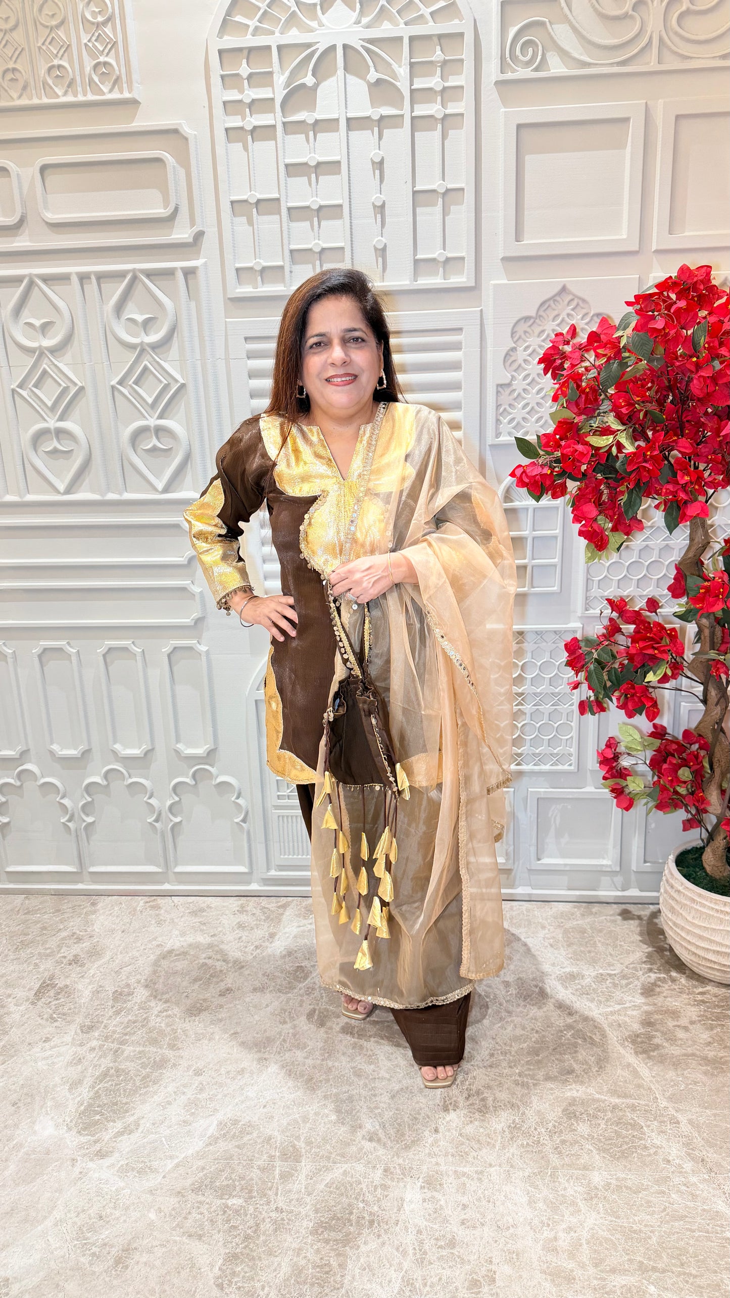 Beutiful elegant partywear suit with potli pc3627