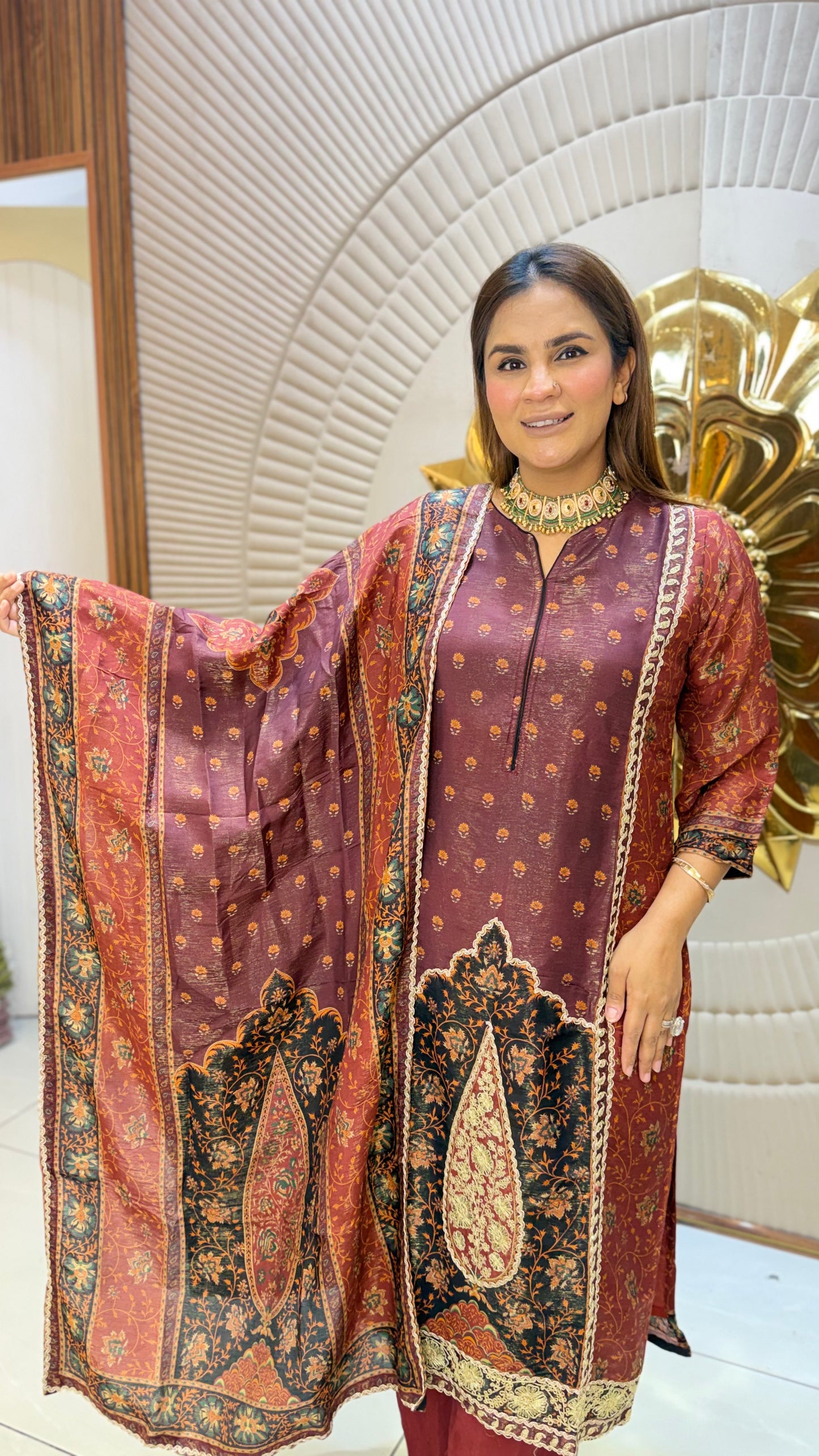 Beutiful elegant suit pc3657
