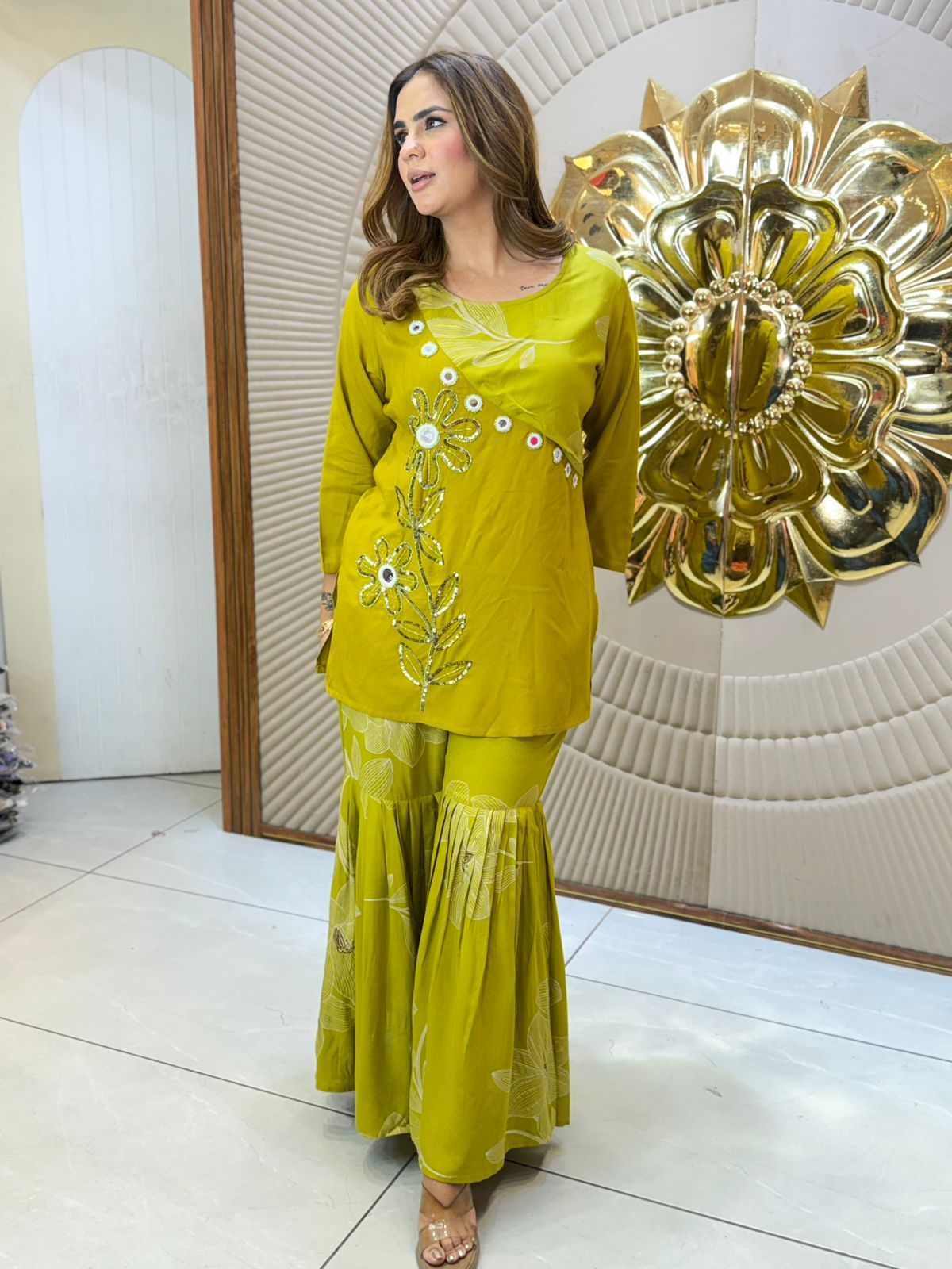 Beutiful elegant partywear cordset pc8186