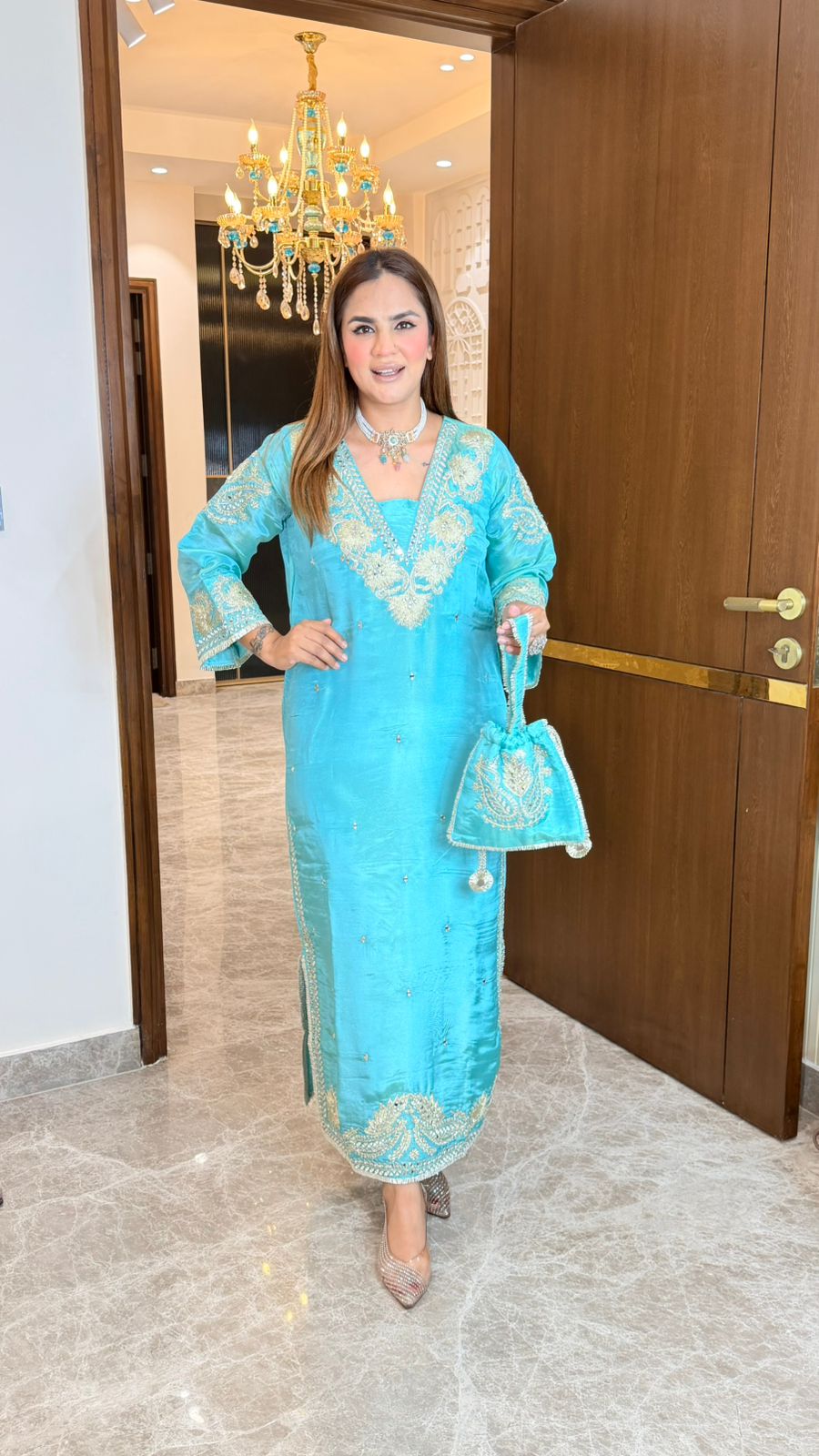 Beutiful elegant partywear kaftan with potli pc3589