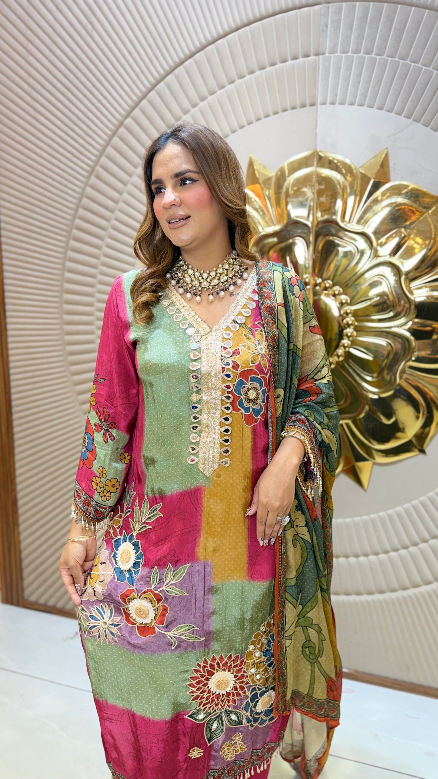 Beutiful elegant suit pc3669