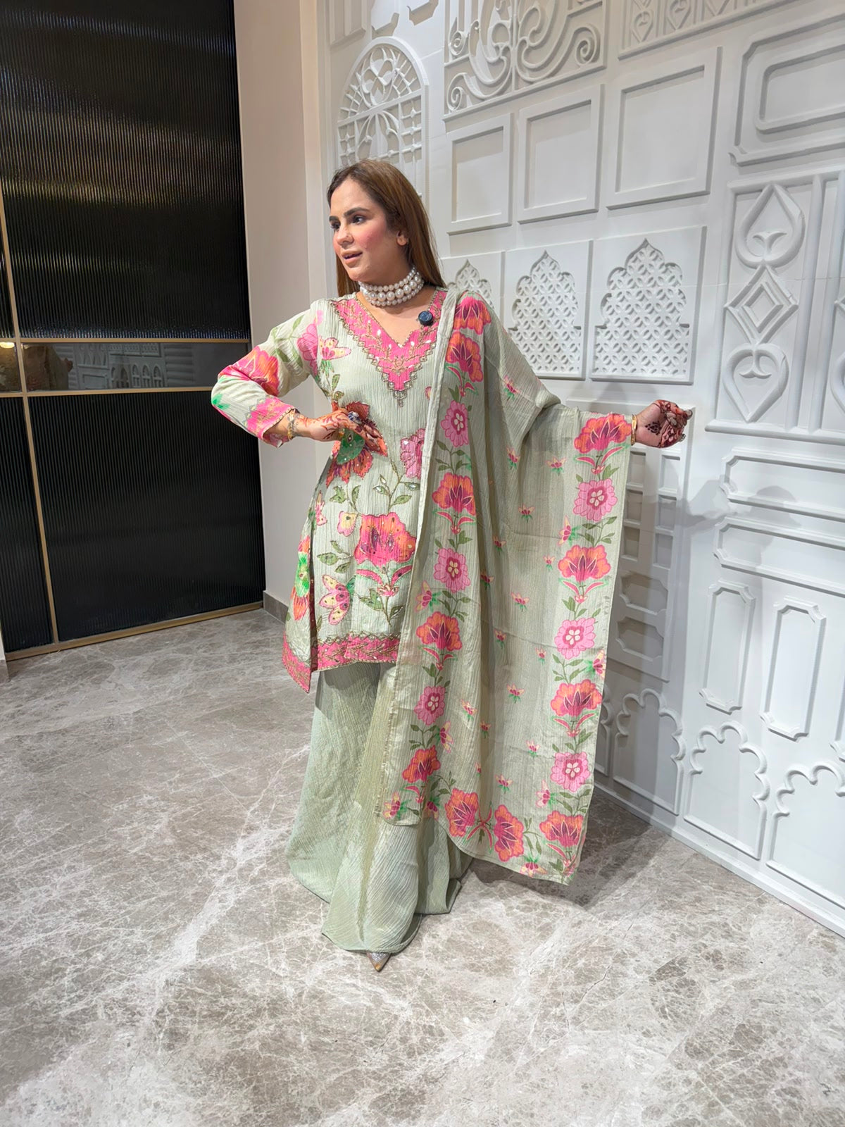 Beutiful eleganr partywear suit pc3134