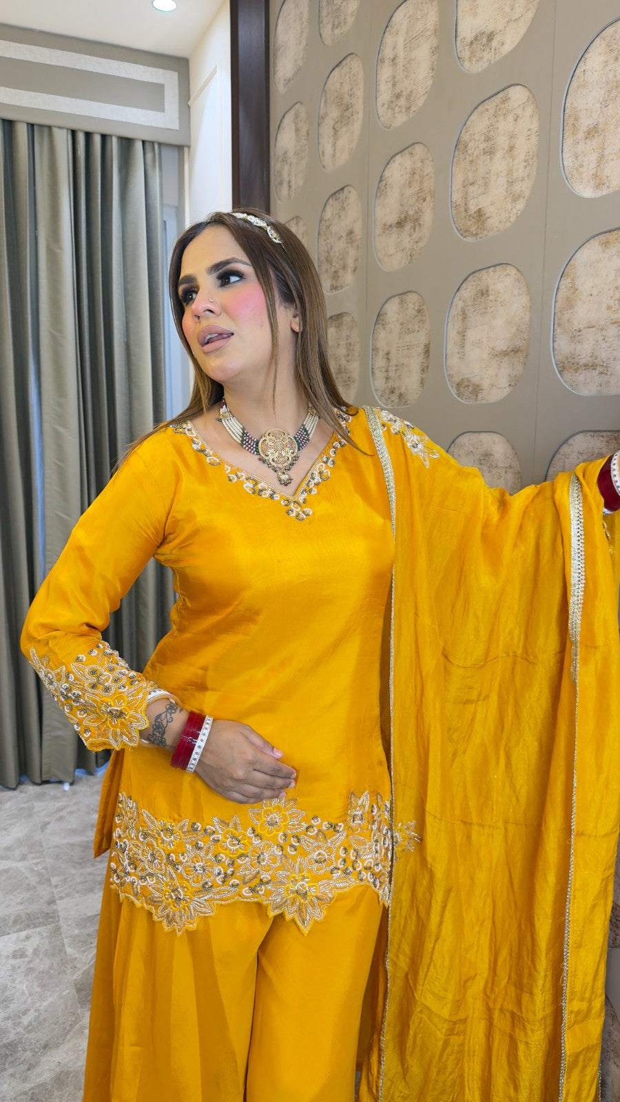 Beutiful elegant paetywear suit pc3385