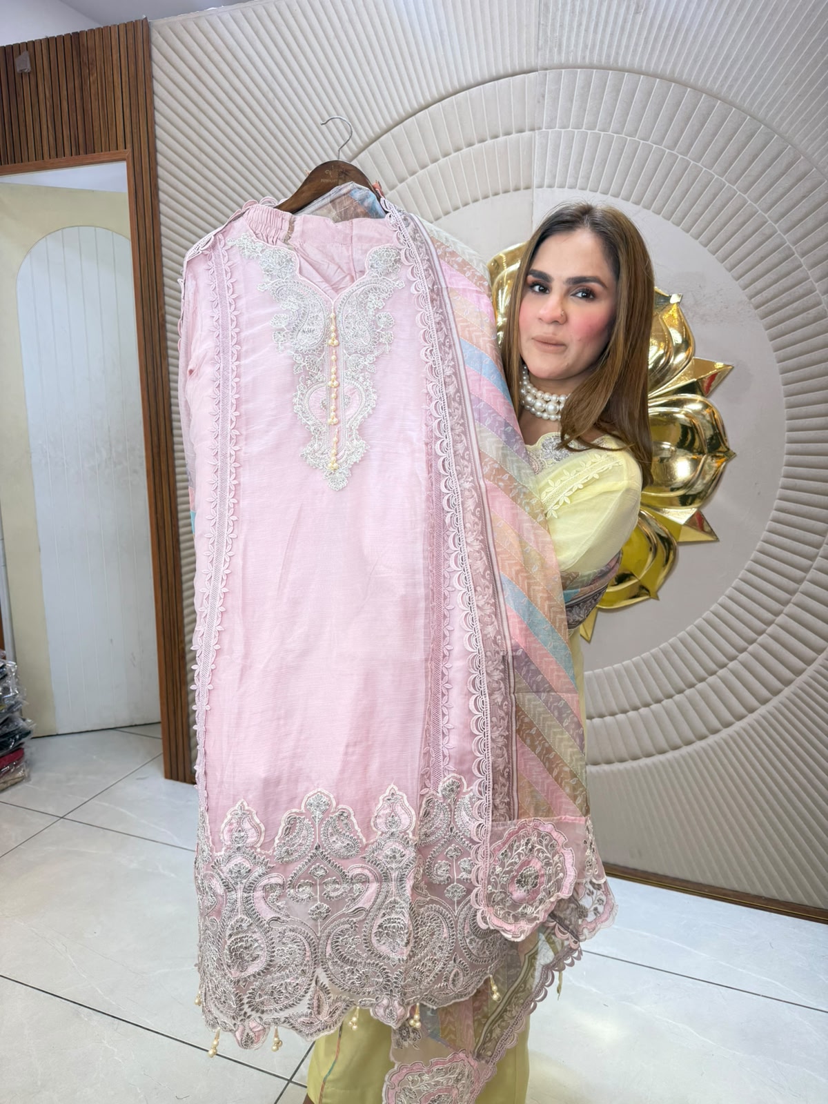 Beutiful elegant partywear suit pc3125