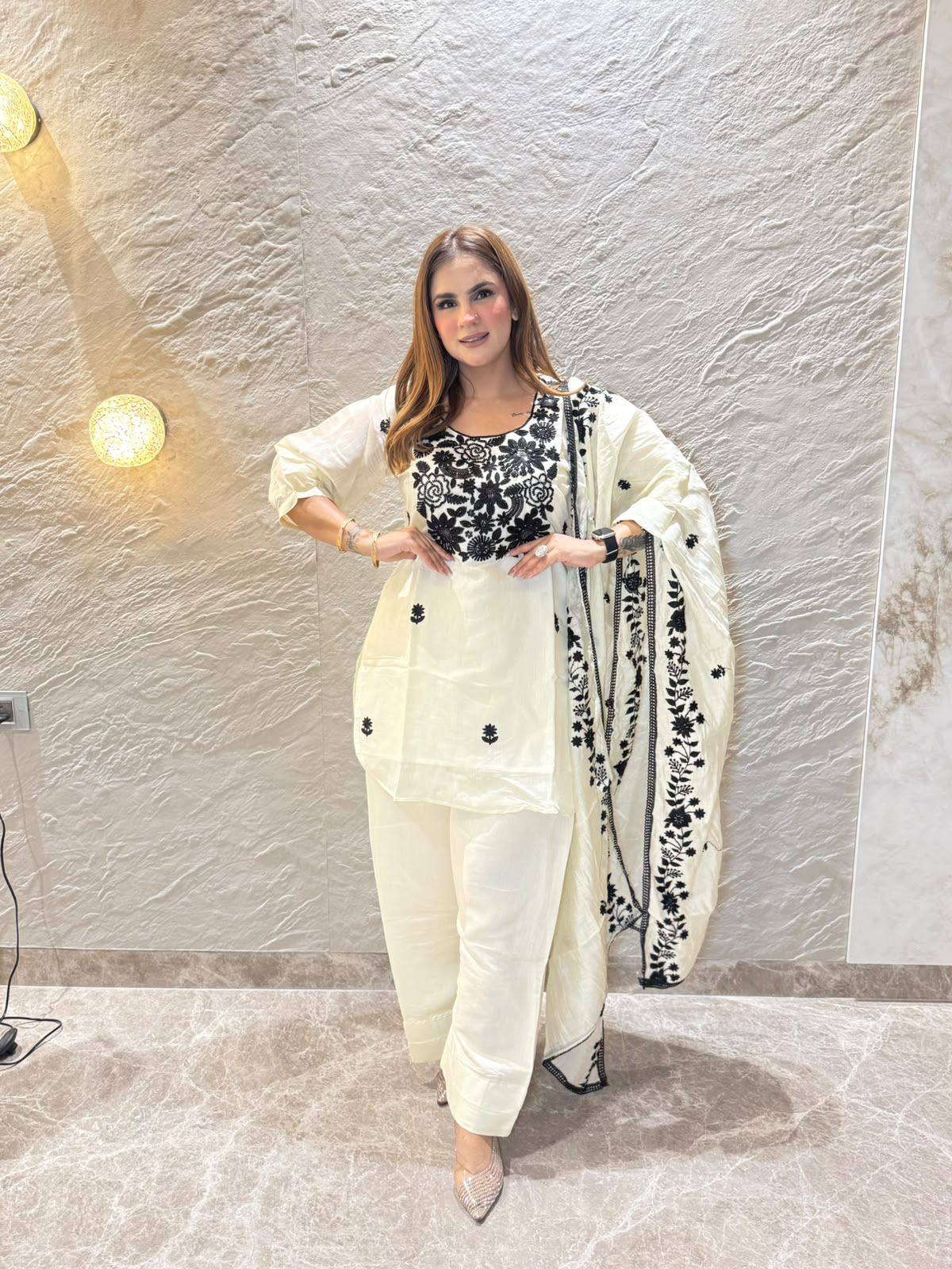 Beutiful elegant suit pc8191