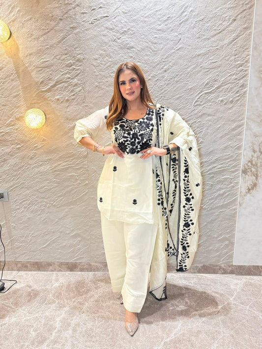 Beutiful elegant suit pc8191