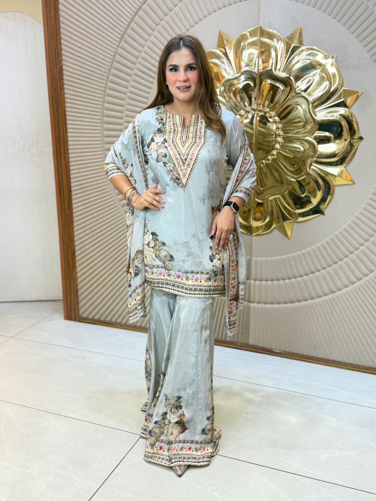 Beutiful elegant suit pc8187