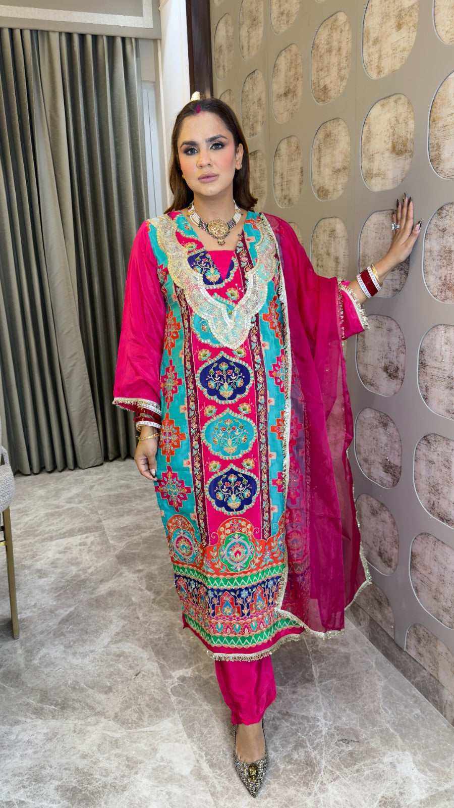 Beutiful elegant partywear suit pc3375