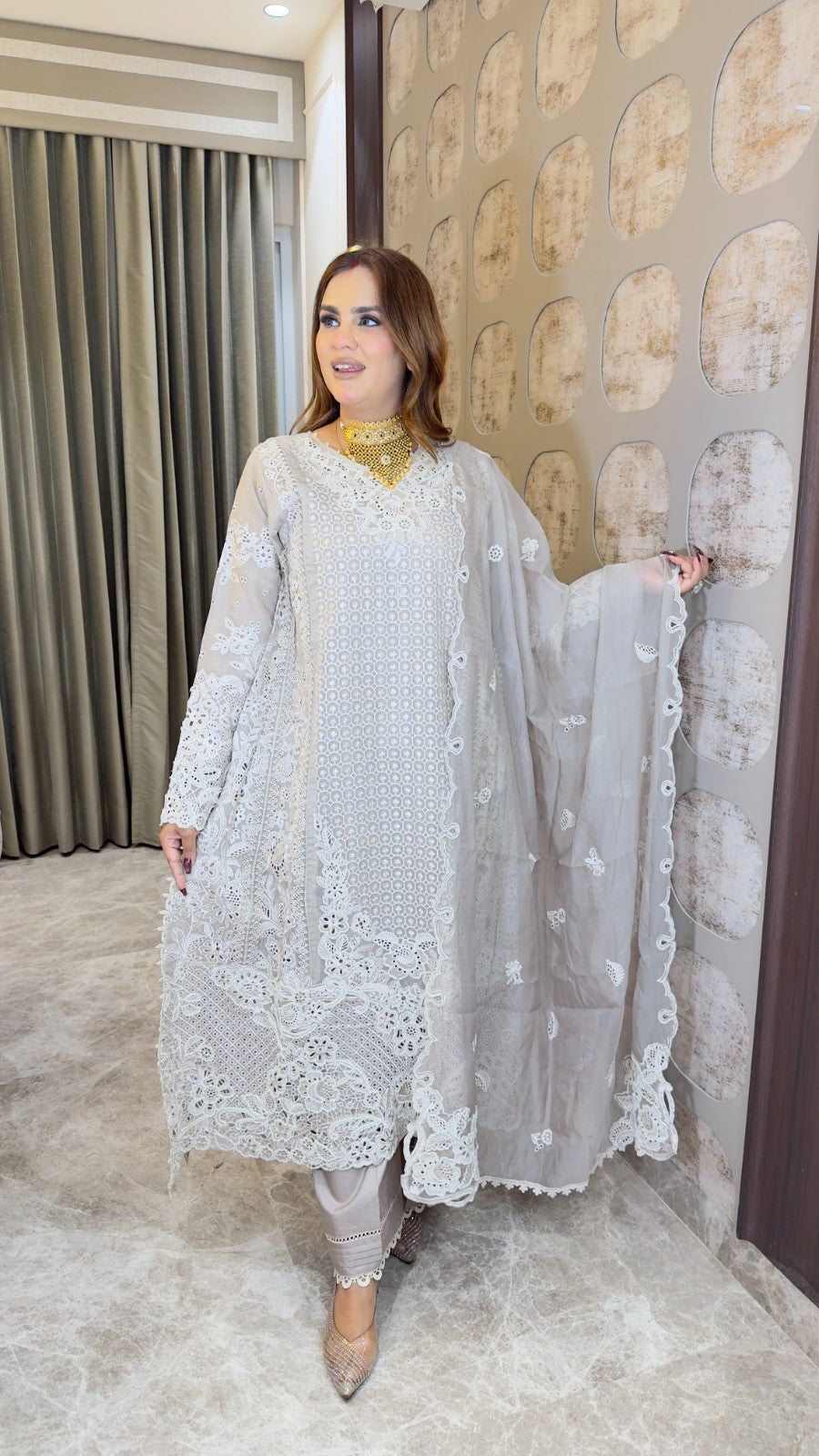 Beutiful elegant suit pc3404