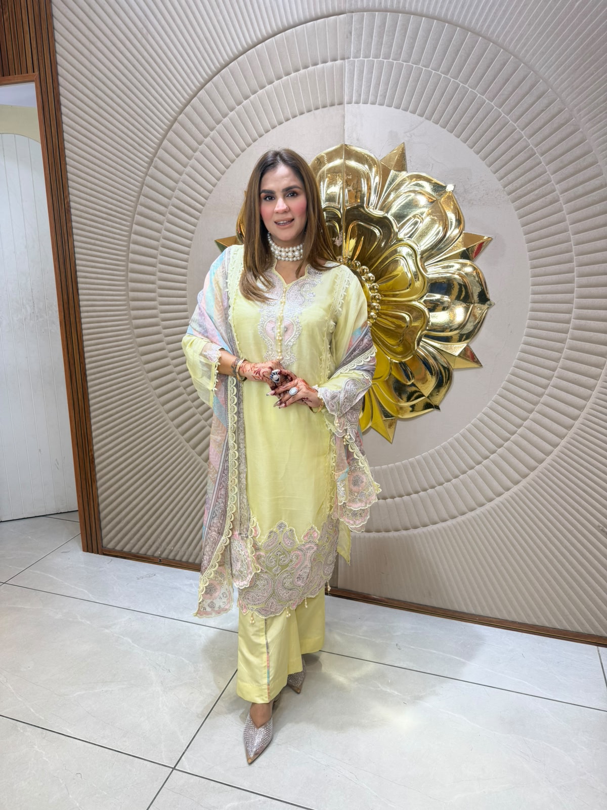 Beutiful elegant partywear suit pc3125