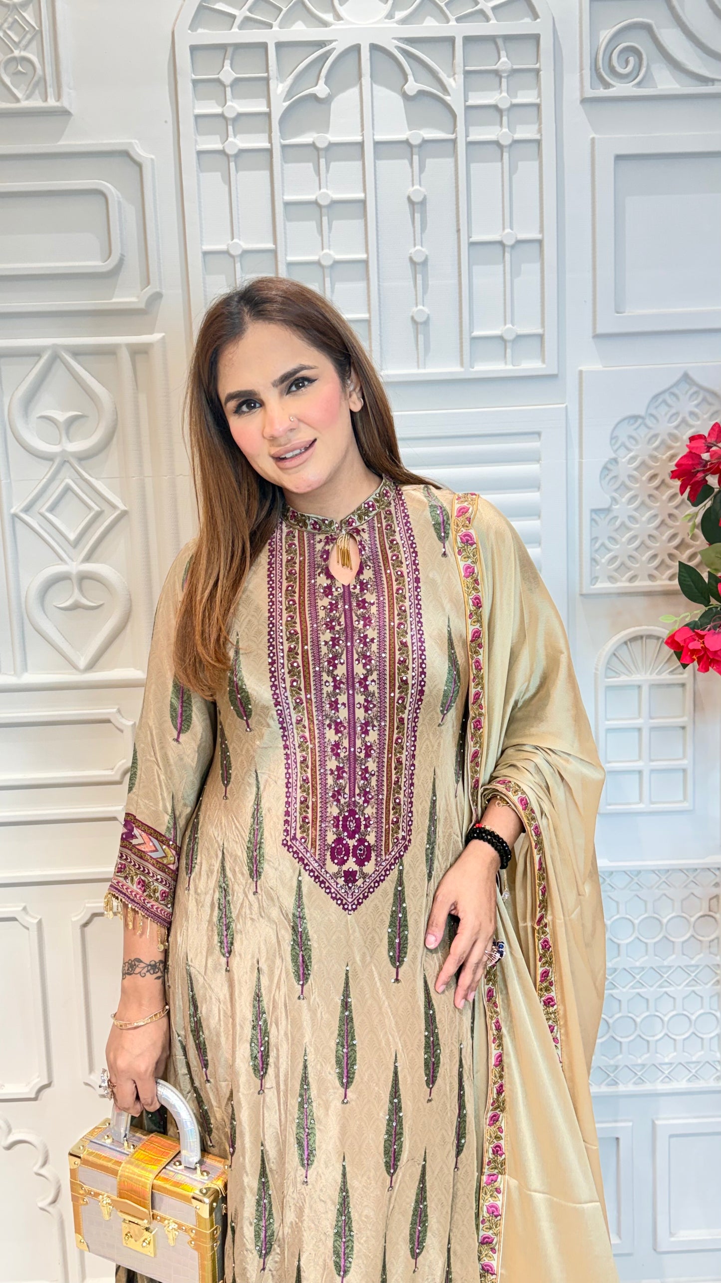 Beutiful elegant suit pc 3637