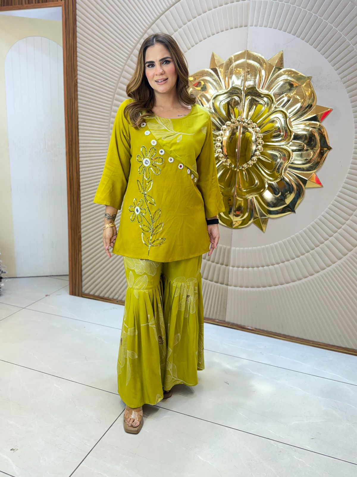 Beutiful elegant partywear cordset pc8186