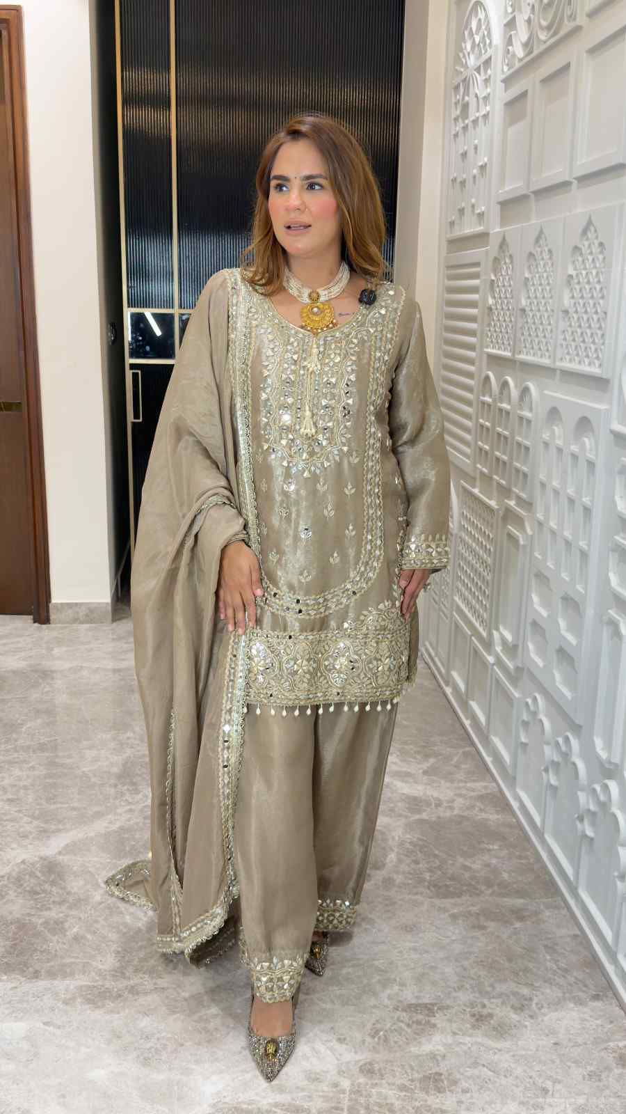 Beutiful elegant partywear suit pc3742