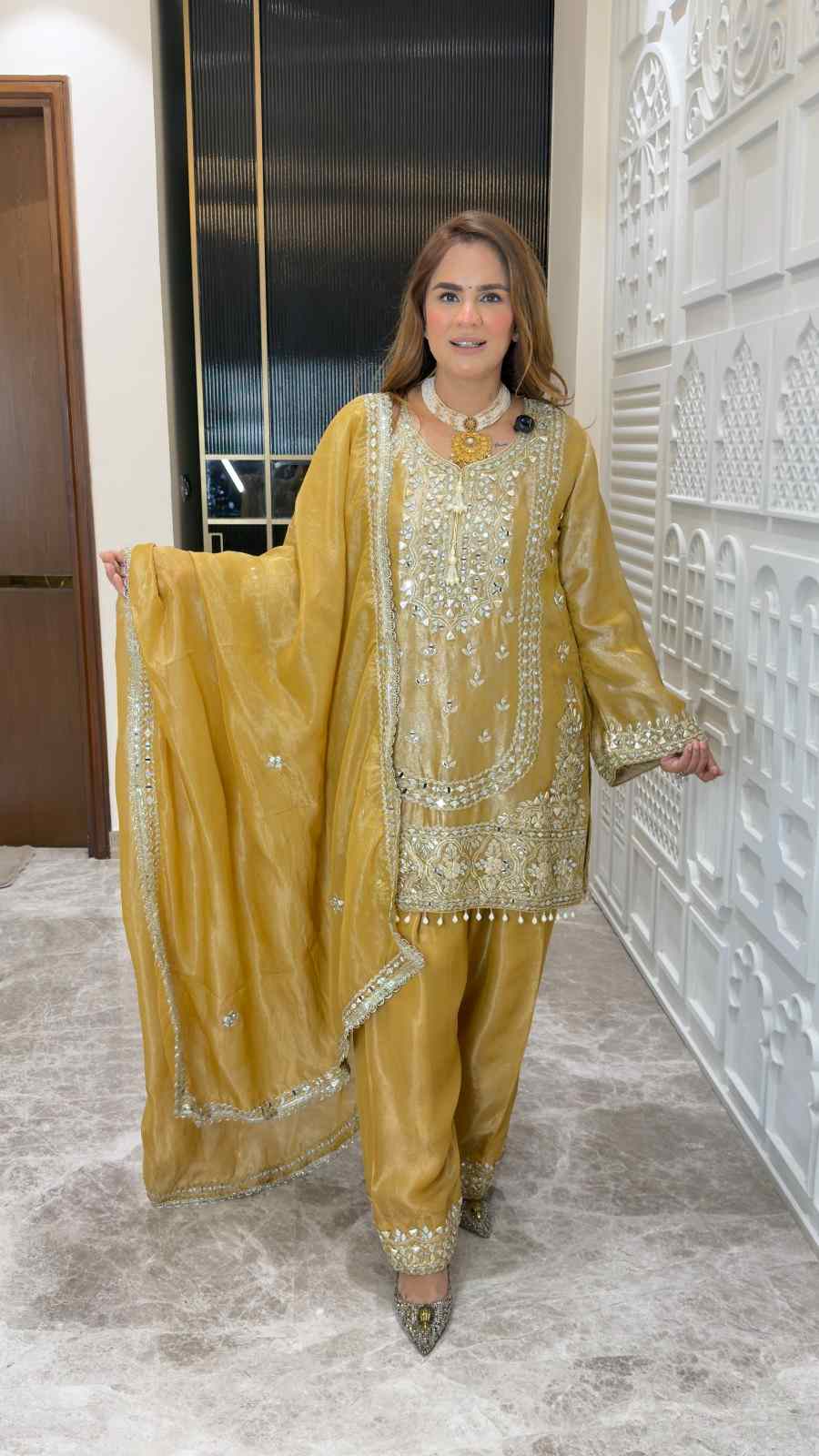 Beutiful elegant partywear suit pc3742