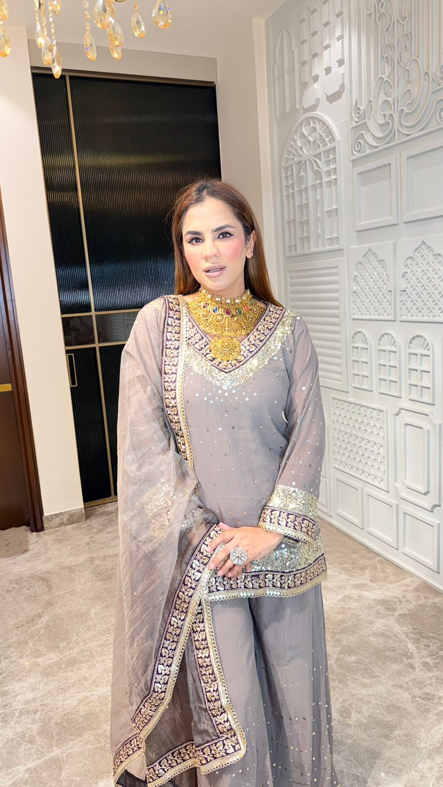 Beutiful elegant suit pc3583