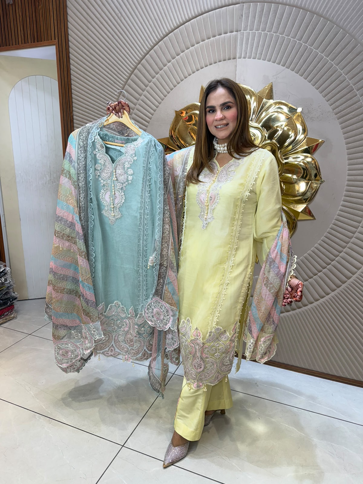 Beutiful elegant partywear suit pc3125