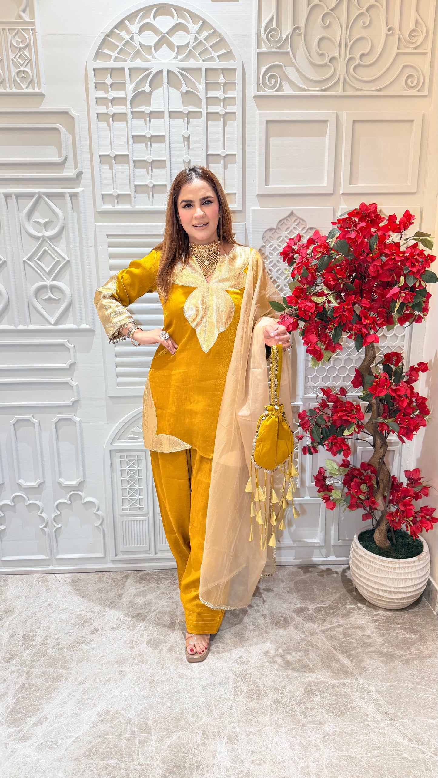 Beutiful elegant partywear suit with potli pc3627