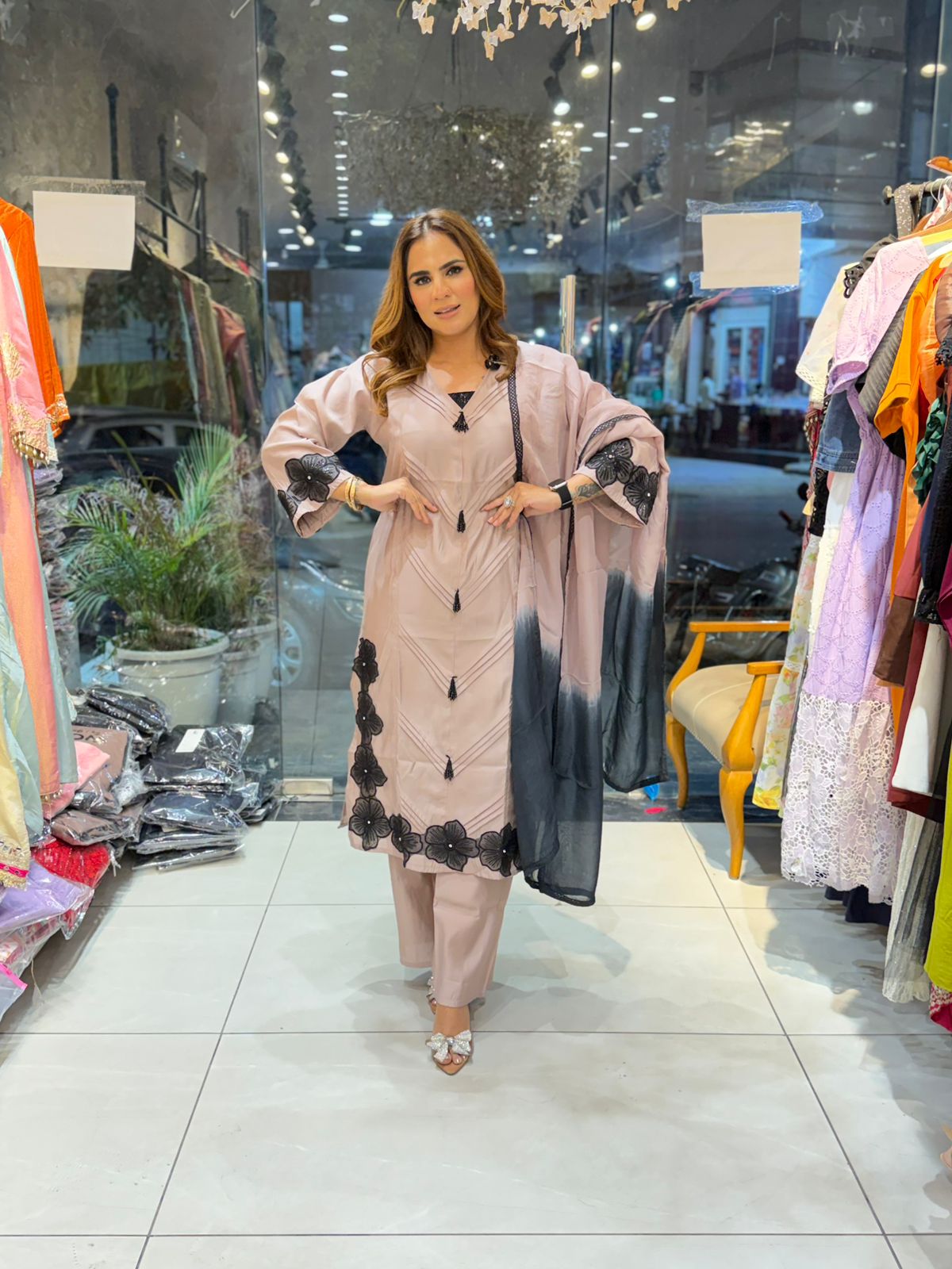 Beutiful elegant suit pc 8188